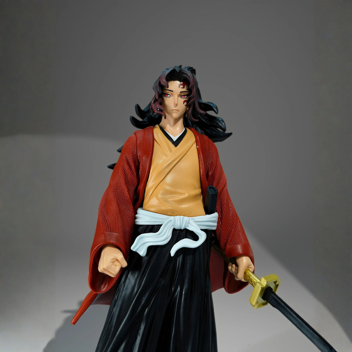 Strongest Swordsman Figure (30 cm) – view 4 – OverBlaze