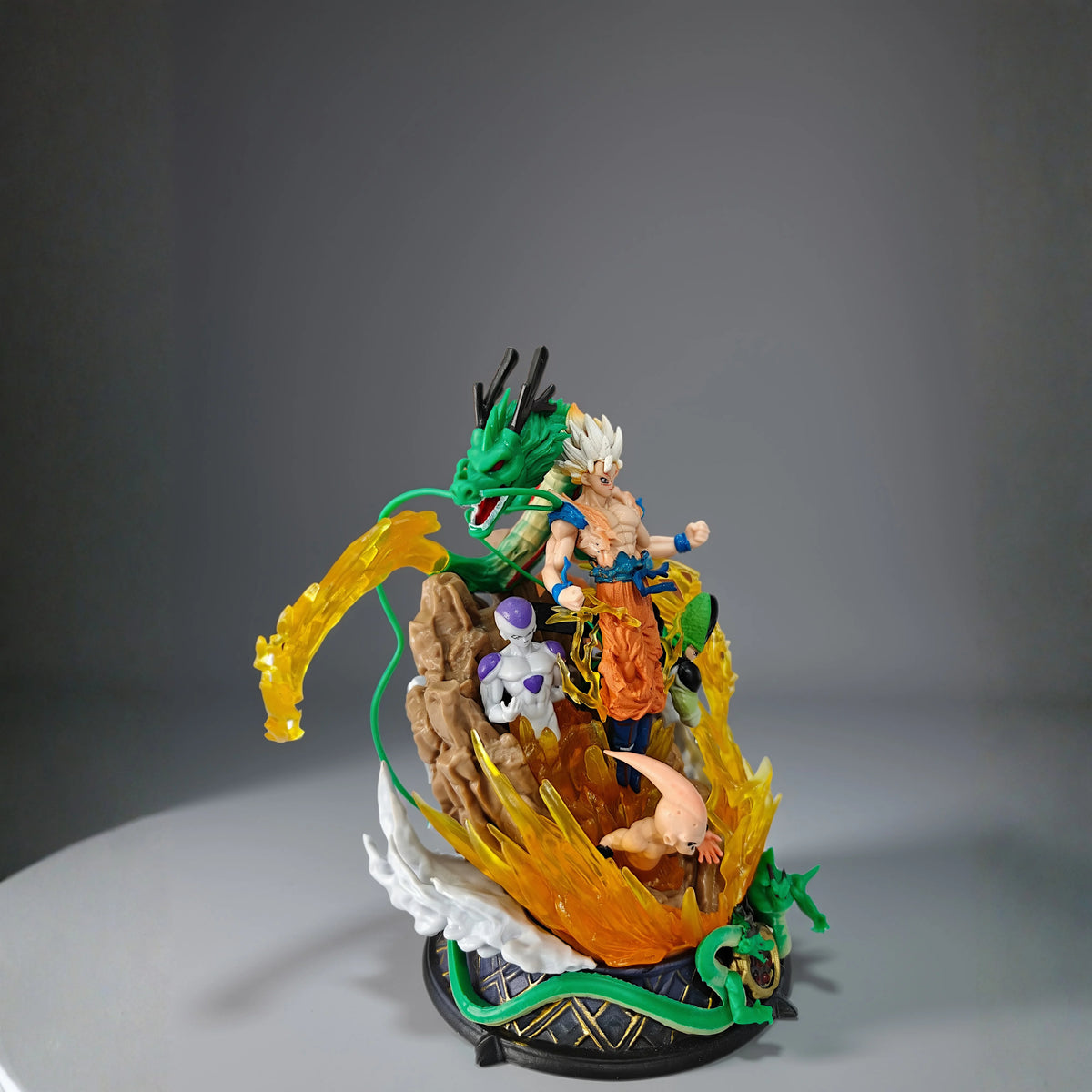 Super Saiyan Diorama (20 cm) – view 4 – OverBlaze